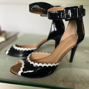 Tahari Heels Size 10